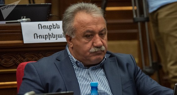 Соратник Пашиняна объяснил, есть ли противоречия в партии власти