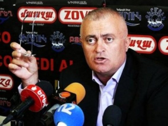 Բերման ենթարկված «Վեդի Ալկո»-ի սեփականատիրոջն ու որդուն բաց են թողել