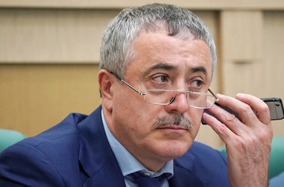 ՌԴ սենատորը կոչ է արել Թբիլիսիի կենտրոնում մահապատժի ենթարկել Պուտինին վիրավորած հաղորդավարին