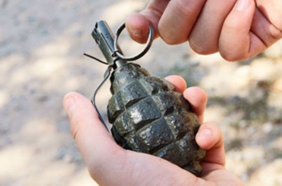 Թբիլիսիում անհայտ անձը նռնակ է նետել բնակելի տներից մեկի մուտքի մոտ, ինչի հետևանքով 3 երիտասարդ է տուժել