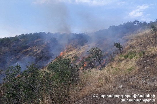 Հրշեջ-փրկարարները հանրապետության տարածքում մարել են մոտ 92.2 հա խոտածածկ տարածքներում բռնկված հրդեհները