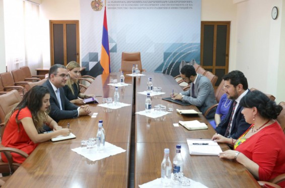 Տիգրան Խաչատրյանը ՀԲ թիմի հետ քննարկել է գյուղատնտեսության ոլորտի ծրագրերը