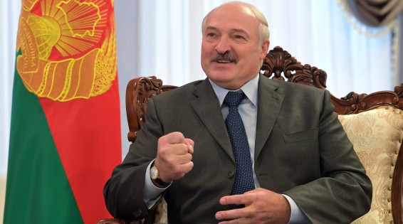 Лукашенко устроил большую амнистию к 75-летию освобождения Белоруссии