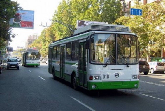 Երևանում տրոլեյոբուսը վրաերթի է ենթարկել 27-ամյա քաղաքացուն. վերջինը հիվանդանոց է տեղափոխվել