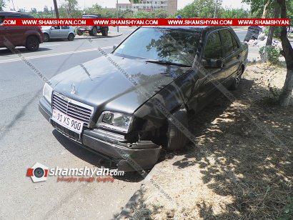 Նոր Նորքում Mercedes-ը վրաերթի է ենթարկել ջրագիծ նորոգողին, ապա բախվել բազալտե քարերին․ 2-ն էլ հիվանդանոցում են