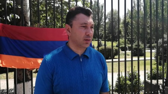 Եթե մենք կողմ լինեինք, մեր իշխանության օրոք վավերացման խնդիրը կբերեինք Ազգային ժողով. Է. Շարմազանովը միացավ ստորագրահավաքին