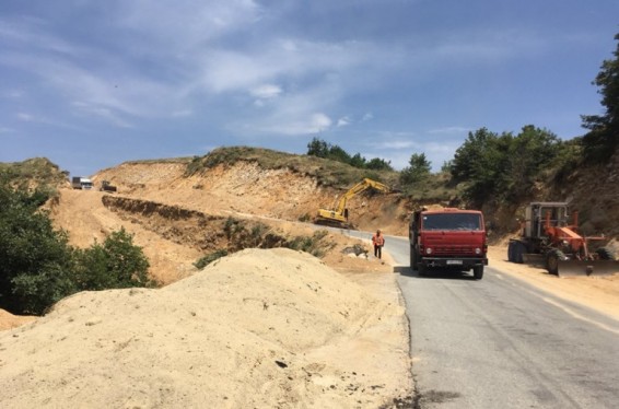 Մեկնարկել են Մ2 Երևան-Երասխ-Գորիս-Մեղրի-հայ-իրանական սահման միջպետական ավտոճանապարհի կմ354+520-կմ364+000 հատվածի հիմնանորոգման աշխատանքները