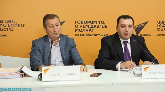 Տնտեսագիտական համալսարանի մի շարք դասախոսներ ռեկտորի ժամանակավոր պաշոտնակատարին մեղադրում են ապօրինության համար