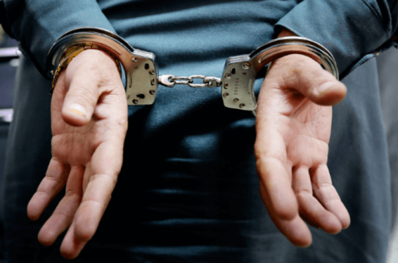 Դիմակավորված անձինք փորձել են գողություն կատարել առանձնատնից, հնչել են կրակոցներ. մեկ անձ կալանավորվել է