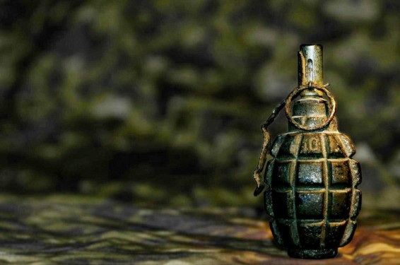 34-ամյա տղամարդը մտել է Ոստիկանության Գորիսի բաժին և սպառնացել «Ֆ-1» տեսակի նռնակով պայթեցնել բոլորին. Shamshyan.com