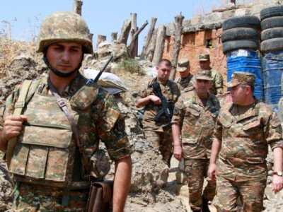 ՀՀ զինված ուժերի գլխավոր շտաբի պետն այցելել է հարավարեւելյան սահմանագոտի