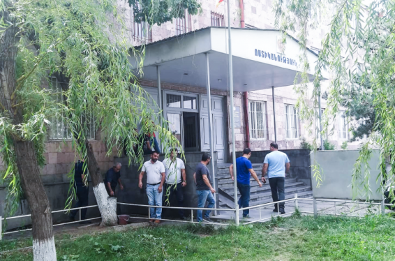 «Հյուսիս-Հարավի» աշխատակիցները պատրաստվել են փակել ճանապարհը, նախաձեռնողին հրավիրել են ոստիկանություն՝ նշելով՝ կոշտ արձագանք կտան