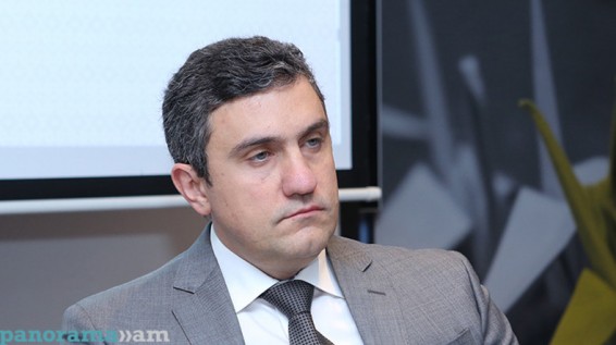 Պարոն Փաշինյան, գոնե մեկ անգամ համարձակություն գտեք և խոստովանեք, որ այդպիսի գաղտնի զեկույց գոյություն չունի. Ղազինյան