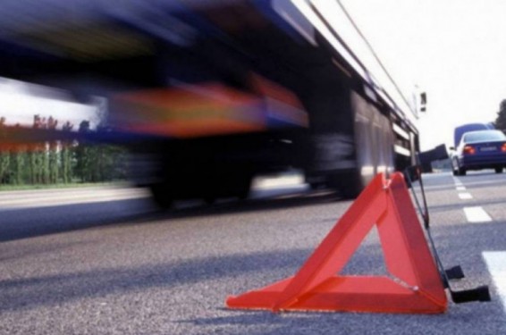 Ավտովթար՝ Էրեբունու փողոցի «Երևան Սիթի» սուպերմարկետի մոտ. Վարորդներից մեկը հիվանդանոց է տեղափոխվել