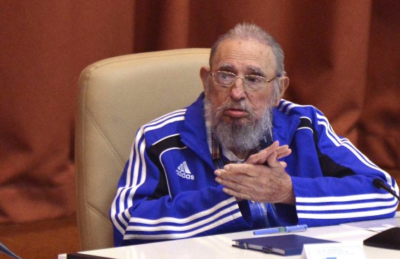 Фидель Кастро в статье к своему 90-летнему юбилею похвалил Россию и Китай