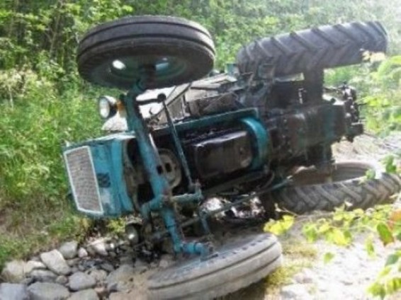 Դիլիջանում տրակտորը շրջվել է, կա տուժած