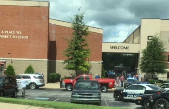 Քենթուքիում անհայտ անձը դանակով հարձակվել է եկեղեցու այցելուների վրա