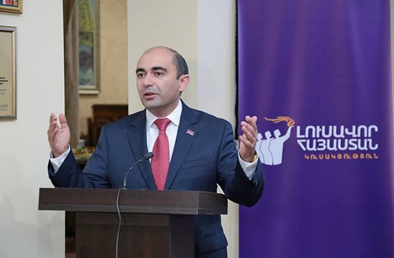 «Լուսավոր Հայաստանը» ակնկալում է, որ Արման Բաբաջանյանը նույն սկզբունքայնությամբ կվերադարձնի մանդատը