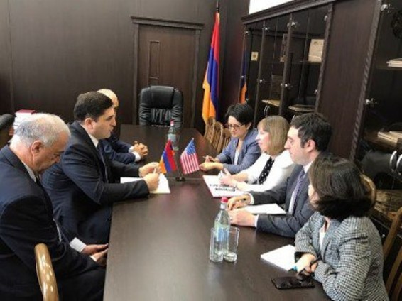 Հայաստանում ԱՄՆ դեսպանն այցելել է Փորձաքննությունների ազգային բյուրո