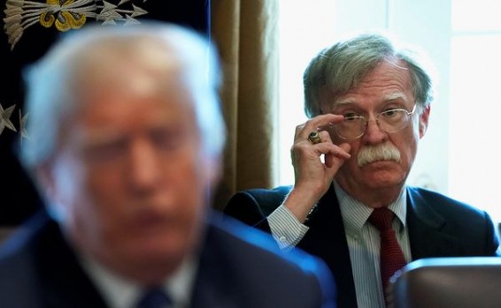 Болтон раскритиковал внешнюю политику Трампа