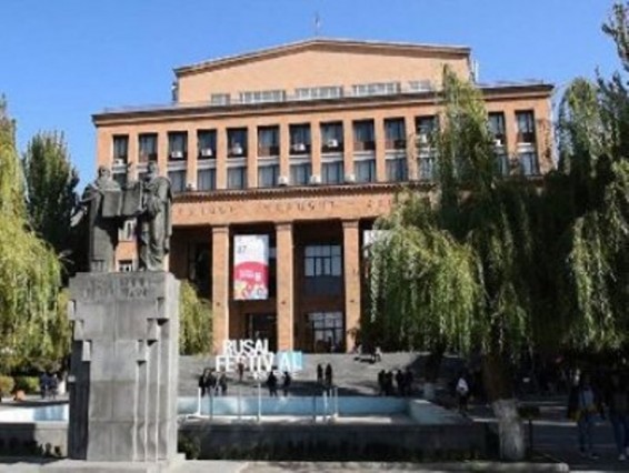 ԵՊՀ ռեկտորի պաշտոնակատարը միակողմանի կրճատել է բազմաթիվ աշխատողների. Հայտարարություն