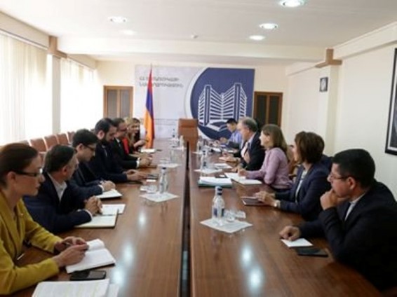 Տիգրան Խաչատրյանը ԱՄՀ պատվիրակության հետ քննարկել է կառուցվածքային բարեփոխումները