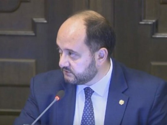 Նոր որոշում. այսուհետ դրսում սովորող երիտասարդները կկարողանան տարկետում ստանալ մինչեւ 18 տարին լրանալը