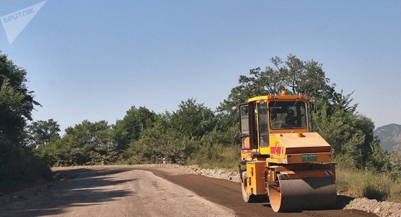 В Армении водитель получил ранение в результате стрельбы со стороны Азербайджана