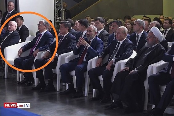 Лукашенко в Ереване опоздал на встречу и улетел домой досрочно