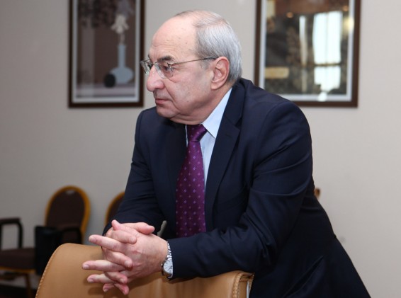 Вазген Манукян: Нападки на судебную систему ведут к монополизации власти