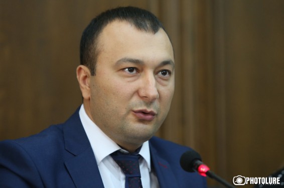 Արդարություն վերականգնելու ճանապարհին պետք է գործել բացառապես օրենքի տառին համահունչ և ներդաշնակ. Վահե Էնֆիաջյանը՝ ՍԴ նախագահի լիազորությունները դադարեցնելու նախագծի քվեարկության մասին