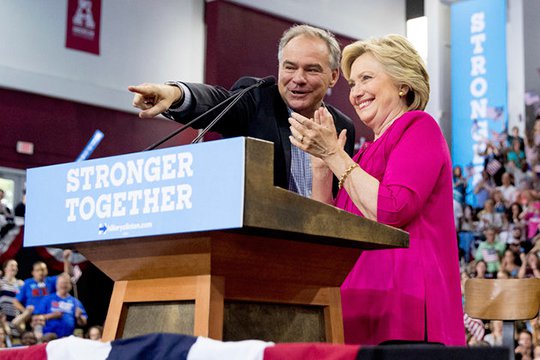 Քլինթոնը «վիճելի» նահանգներում հաղթում է Թրամփին. Washington Post