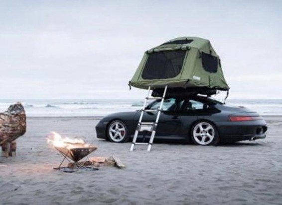 Ամերիկացին իր Porsche 911 Carerra 4S սպորտքարը վերածել է տնակի անիվների վրա