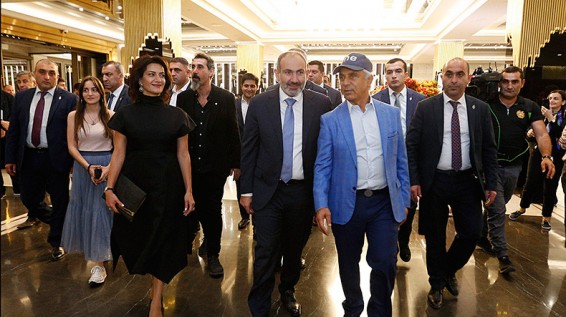 Նիկոլ Փաշինյանը և Աննա Հակոբյանը մասնակցել են WCIT 2019 համաժողովի գալա ընդունելությանը