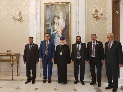 Գարեգին Բ-ն ընդունել է «Համագործակցություն հանուն արդարության եւ խաղաղության» համաժողովի իրաքյան պատվիրակությանը