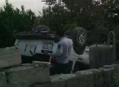Խոշոր վթար Արարատի մարզում. մեքենան գլխիվայր շրջվել է, վարորդը՝ հոսպիտալացվել
