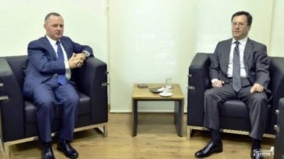 Դեսպան Մկրտչյանի հանդիպումը Լիբանանի մշակույթի նախարարի հետ