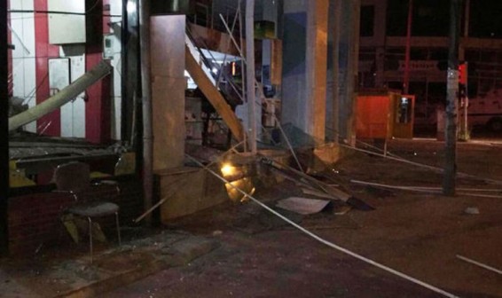 Թուրքիայում 3 մարդու կյանք խլած և շուրջ 70 մարդու վիրավորվելու պատճառ դարձած ահաբեկչական հարձակումը՝ ֆոտոշարքով