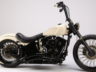 Հռոմի պապի ստորագրությամբ Harley Davidson մոտոցիկլետը վաճառվել է աճուրդում