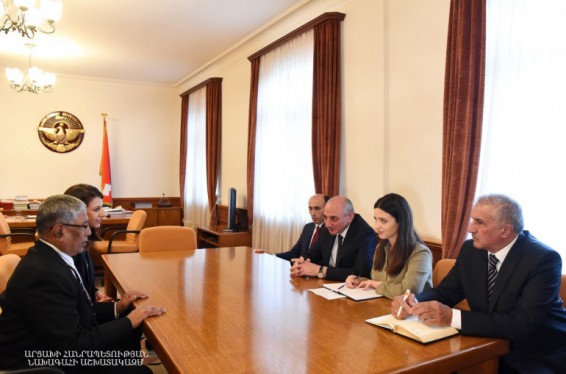 Բակո Սահակյանը հանդիպել է <<Ավրորա>> մարդասիրական մրցանակի դափնեկիր Չո Լա Աունին