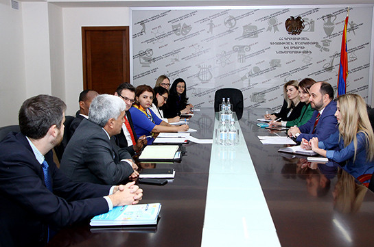 ԿԳՄՍ նախարար Արայիկ Հարությունյանն ընդունել է ՀԲ ներկայացուցիչ Հարի Պատրինոսին