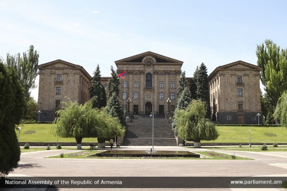 ԱԺ-ում քննարկվում է ՀՀ 2020 թ. պետական բյուջեն. ուղիղ