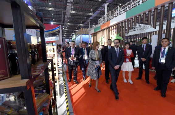 Հայաստանի պատվիրակությունը մասնակցել է Շանհայում մեկնարկած Չինաստանի միջազգային ներմուծման ցուցահանդեսին