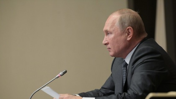 Путин выступил за замену «Википедии» на Большую российскую энциклопедию