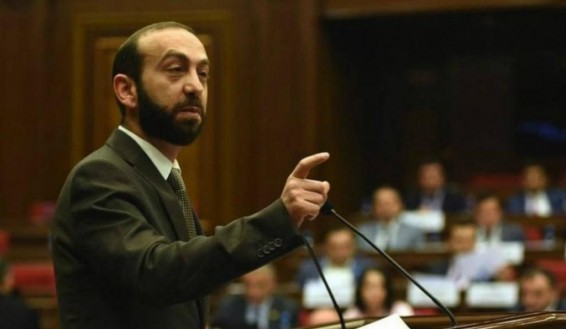 Մի հատ էլ քֆուր դնեիք քվեարկելու վրա. Արարատ Միրզոյանը՝ Գևորգ Պետրոսյանին