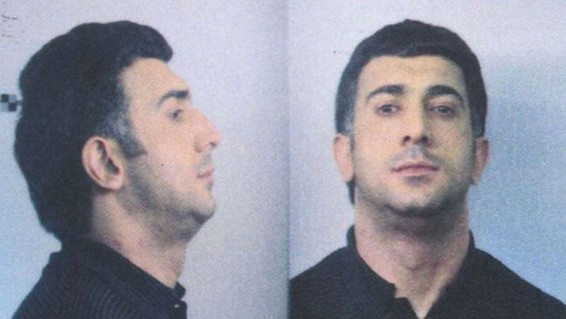 В Азербайджане тысячи человек встретили гроб с телом вора в законе