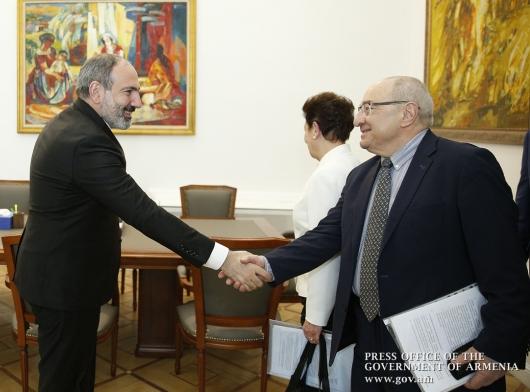 Вазген Манукян против политического дальтонизма