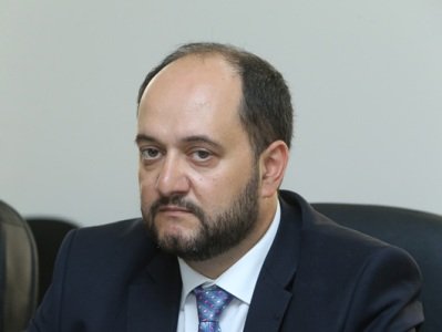 Արայիկ Հարությունյանն աշխատանքային այցով մեկնել է արտերկիր