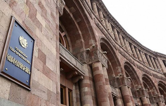Աստիճանաբար ձեւավորվում է ընդդիմության խճանկա