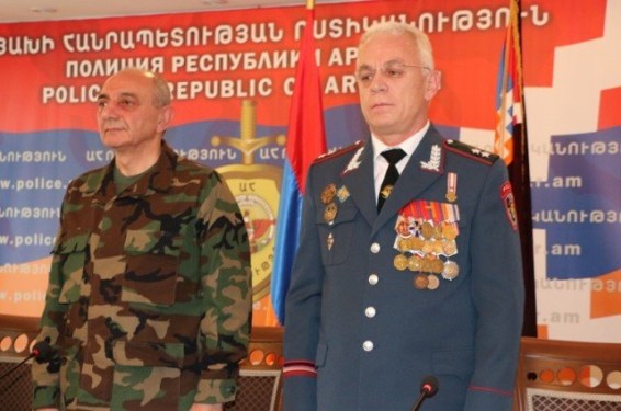 Արցախում նշվել է ոստիկանության ծառայողի մասնագիտական օրը. ներկա էին Բակո Սահակյանը, Արման Սարգսյանը, բարձրաստիճան այլ պաշտոնյաներ, հյուրեր